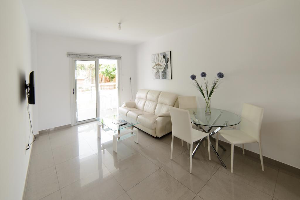Katalimata Court Apartment Ayia Napa Ngoại thất bức ảnh